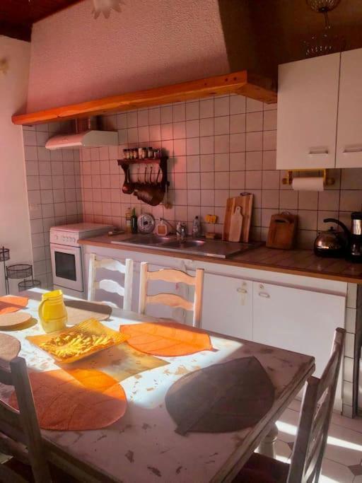 Maison Cosy Et Conviviale, Le B7 Besset Bagian luar foto