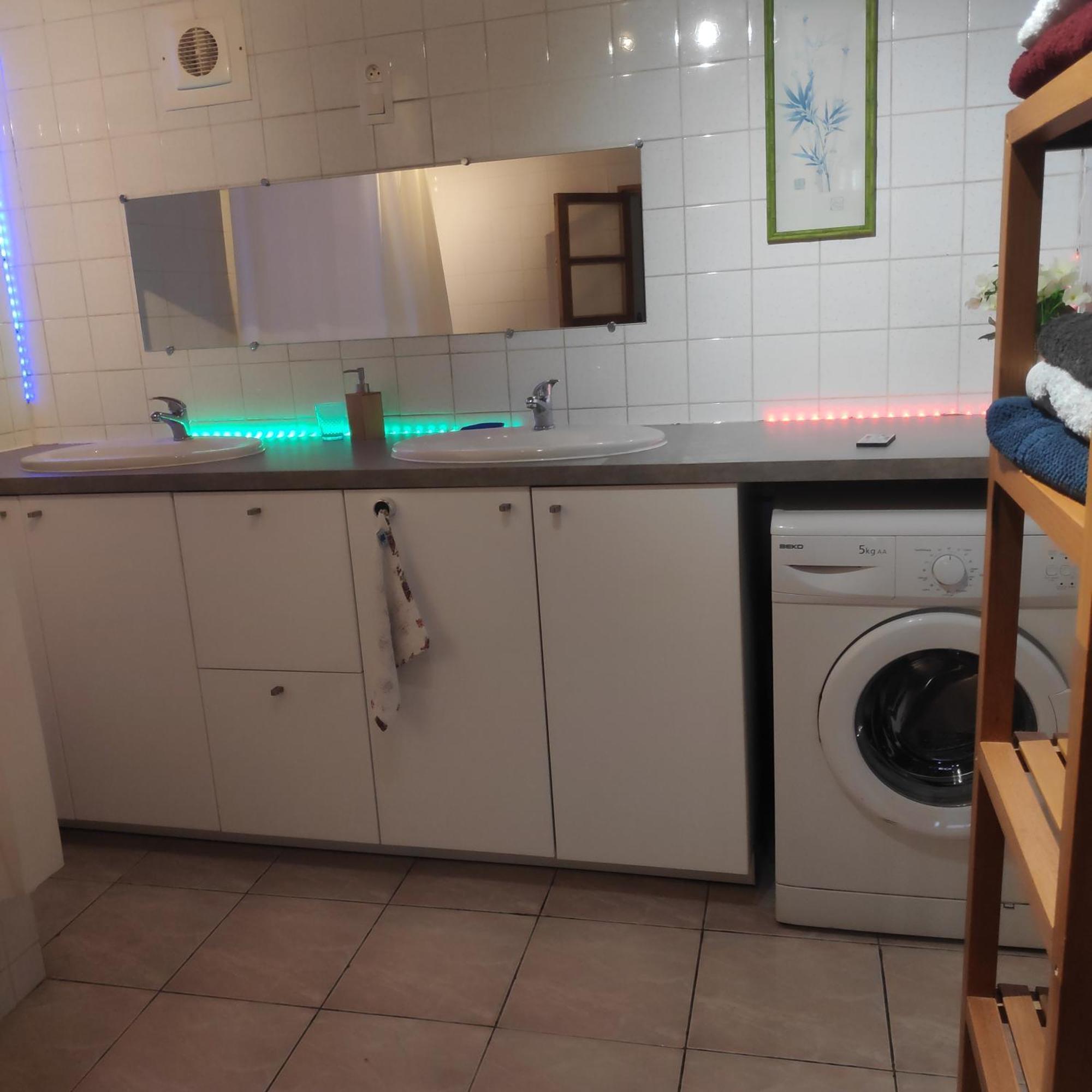 Maison Cosy Et Conviviale, Le B7 Besset Bagian luar foto